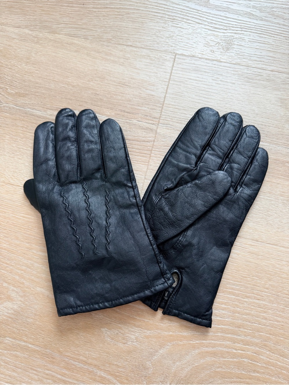 NWOT Gates Cashmere Lined Leather Driving Gloves Black Genuine Leather Men’s M